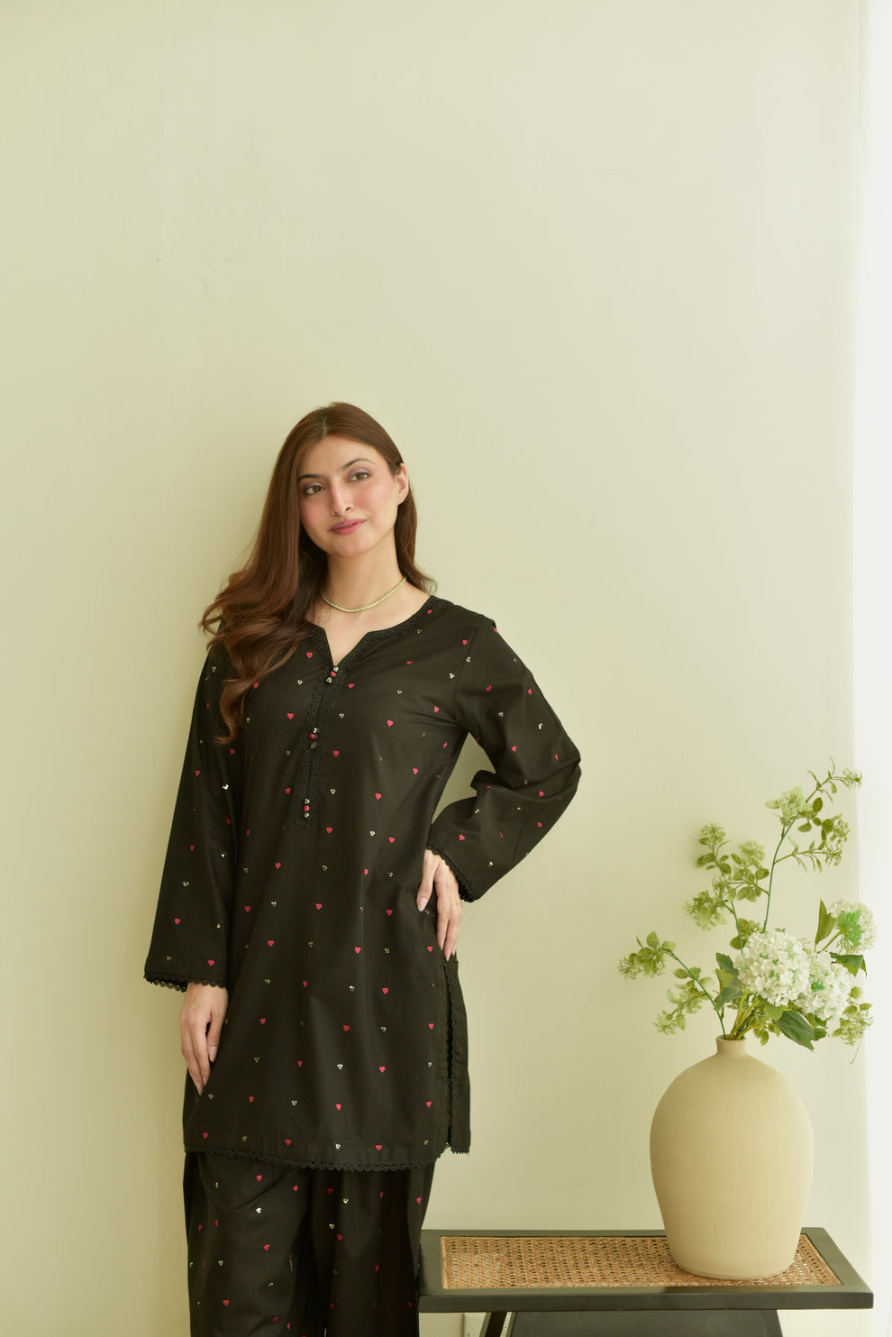 DILARA Embroidered 3PC Farshi Suit