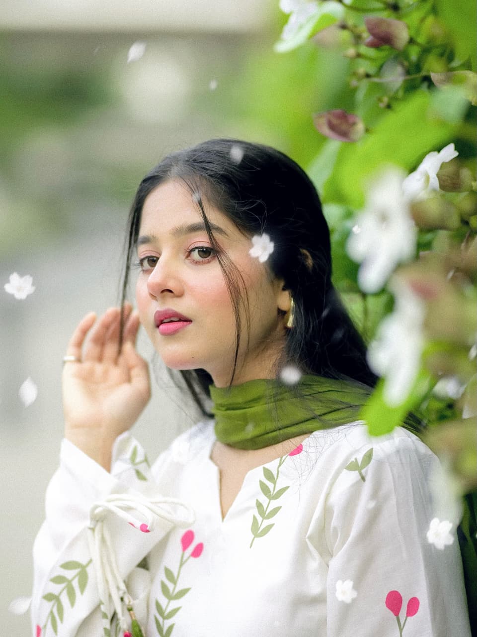 AROOSH Printed 3PC Farshi Suit