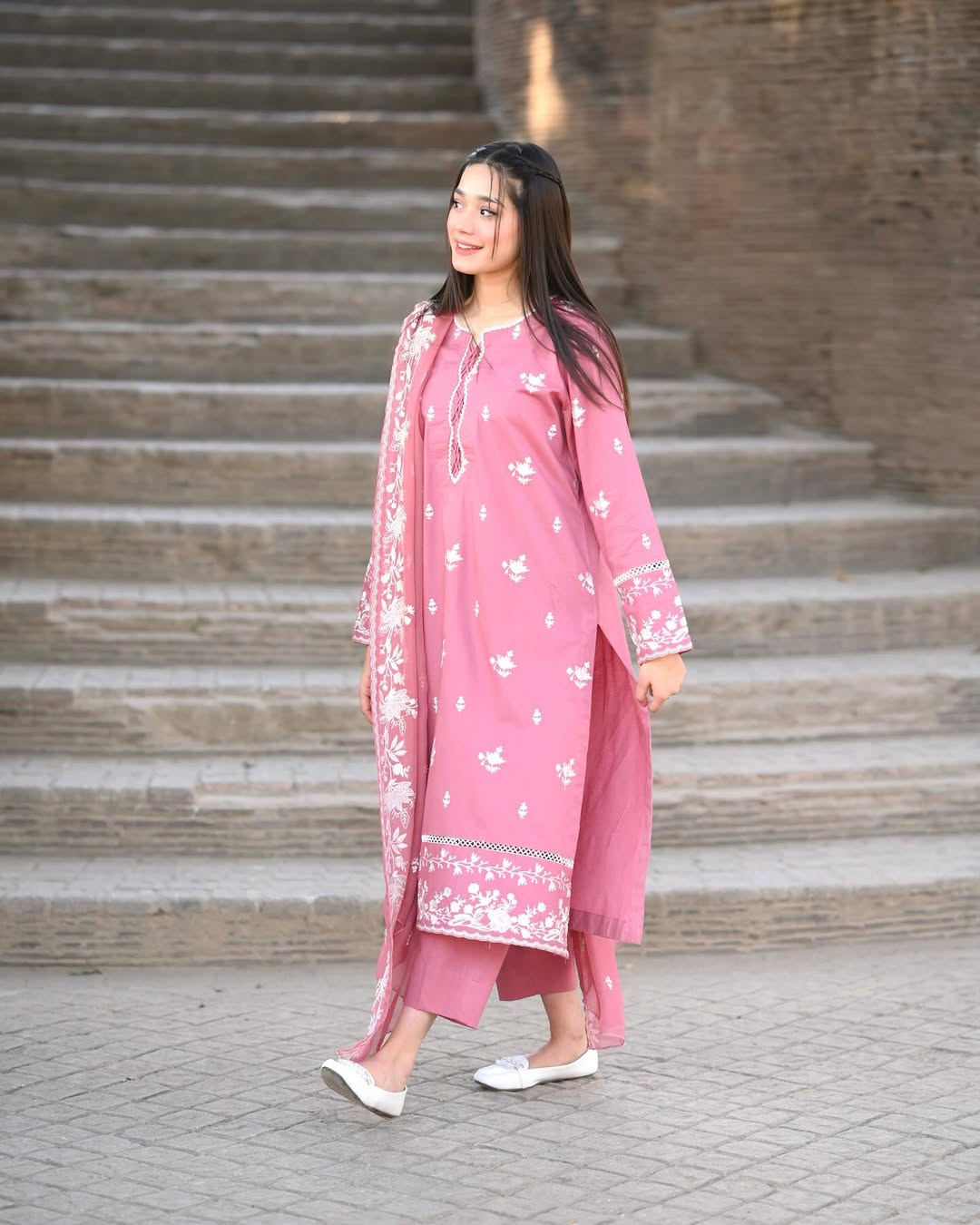 NAZNEEN Embroidered 3PC Lawn Suit