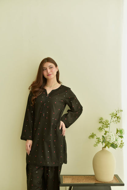 DILARA Embroidered 3PC Farshi Suit