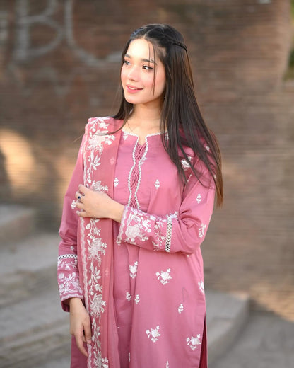 NAZNEEN Embroidered 3PC Lawn Suit