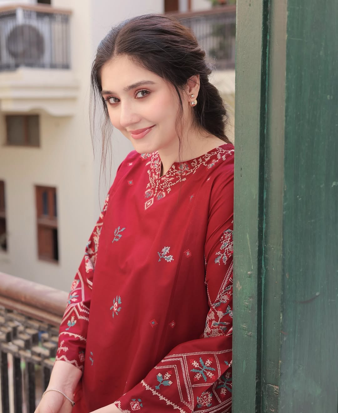 DURE FISHAN EMBROIDERY 2PC