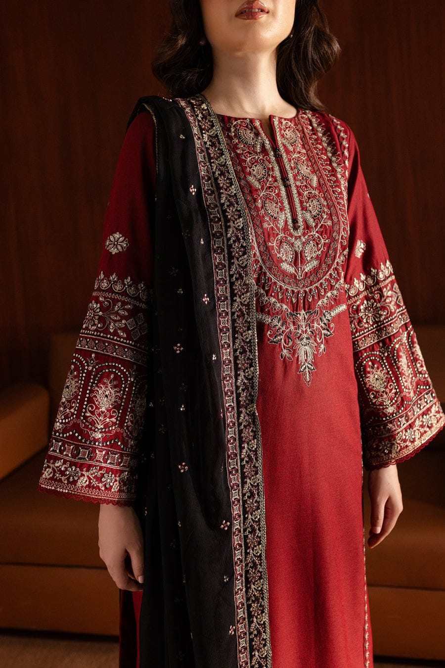 ROYAL PRET 3PC - EMBROIDERED LAWN DRESS
