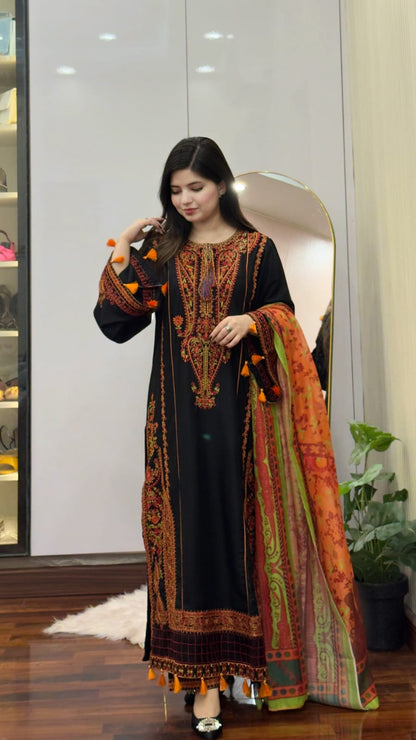 INAYA EMBROIDERED 3PC