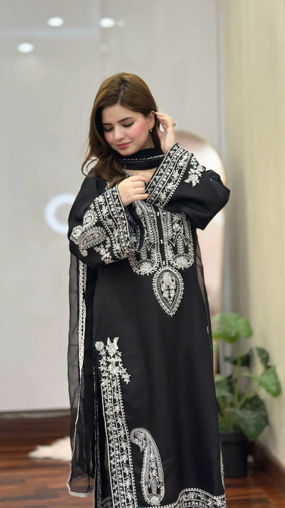 BLACK PEACOCK EMBROIDERED 3PC