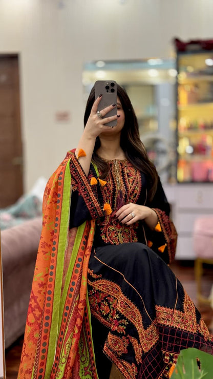 INAYA EMBROIDERED 3PC