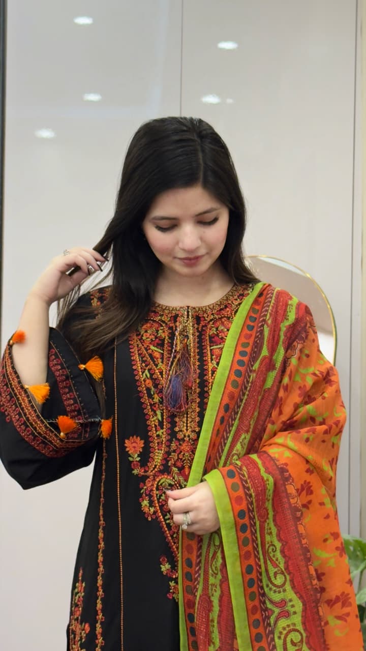 INAYA EMBROIDERED 3PC