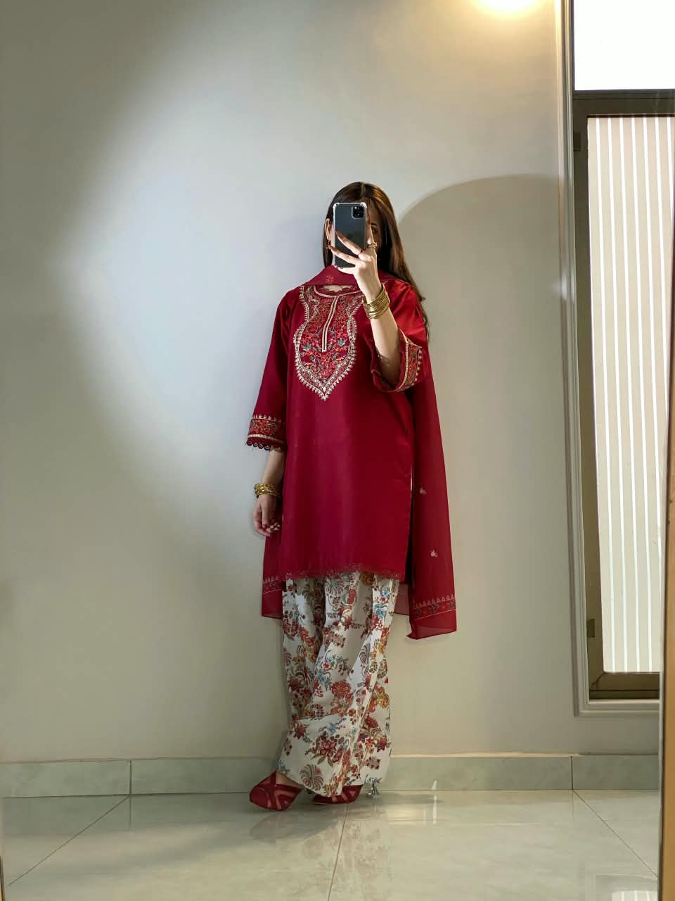 KESAR EMBROIDERED 3PC (FARSHI)