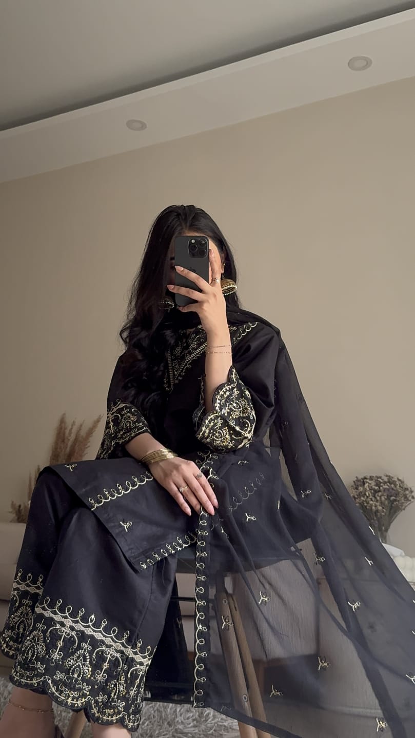 BAREEN EMBROIDERED 3PC
