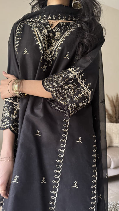 BAREEN EMBROIDERED 3PC