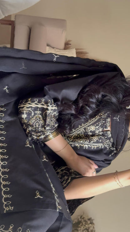 BAREEN EMBROIDERED 3PC