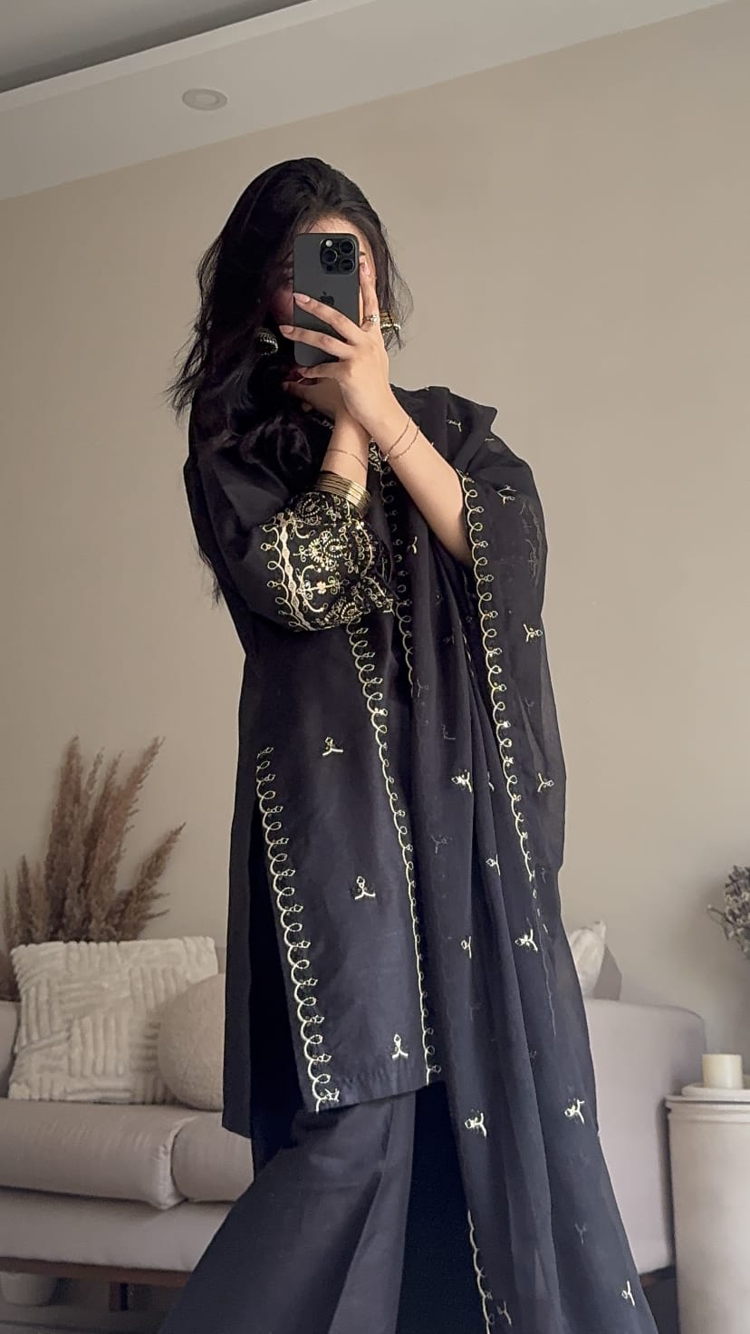 BAREEN EMBROIDERED 3PC